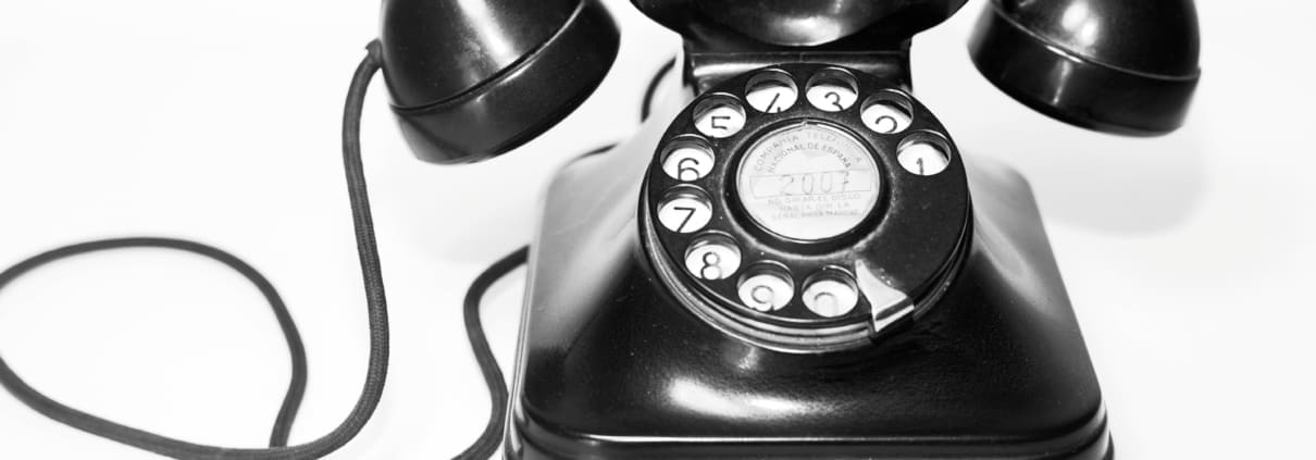 If you're like many introverts, if not most, you have a hate-hate relationship with phone calls.